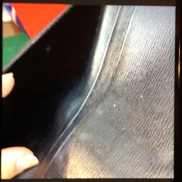 Long Bifold Louis Vuitton Wallet - Picture 3 of 5